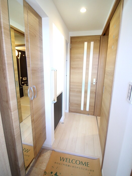 物件内観写真18　(廊下)