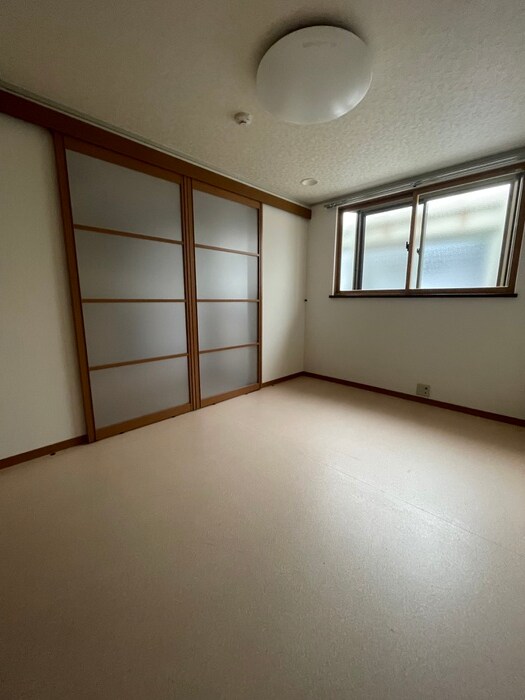 物件内観写真15　(居室)