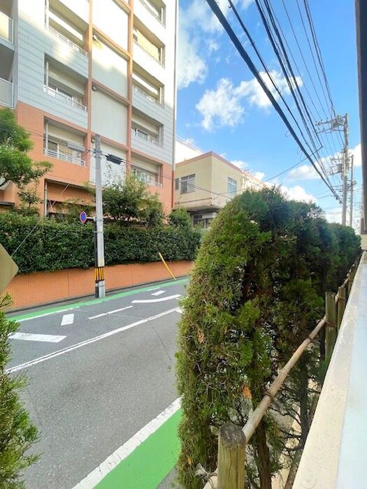 物件内観写真22　(室内からの展望)