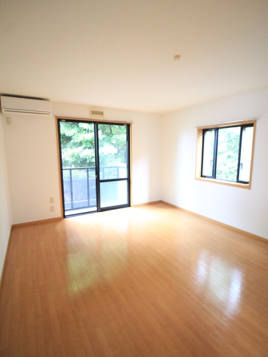 物件内観写真5　(居室)