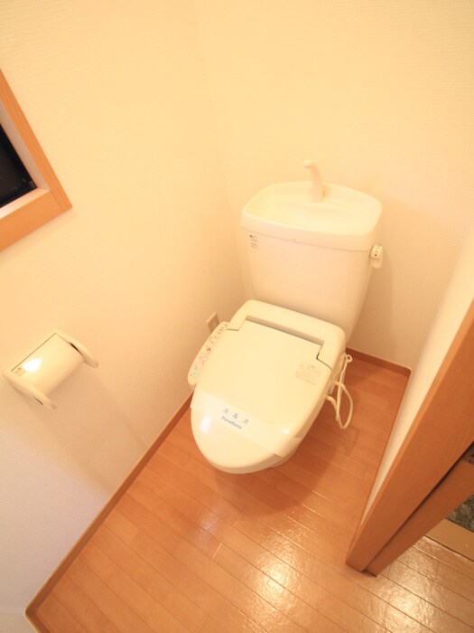 物件内観写真13　(トイレ)