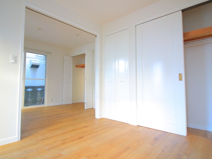 物件内観写真9　(居室)