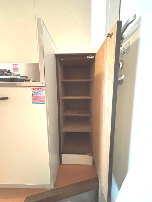 物件内観写真8　(靴箱)