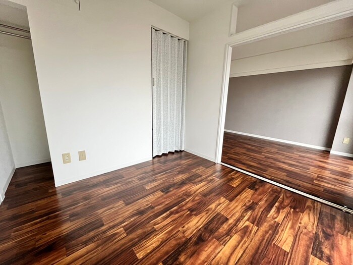 物件内観写真10　(居室)