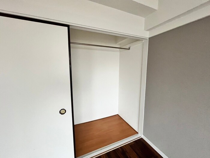 物件内観写真16　(収納)
