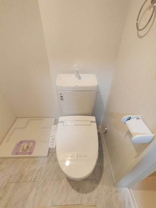 物件内観写真12　(トイレ)