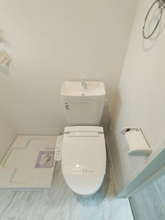 物件内観写真12　(トイレ)