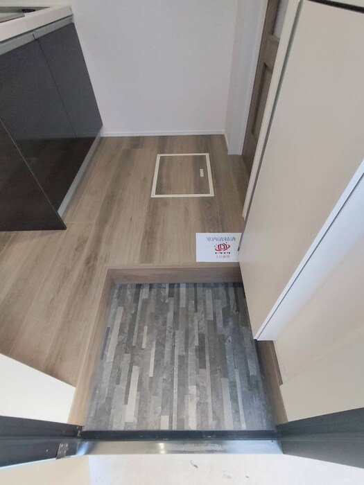 物件内観写真16　(玄関)