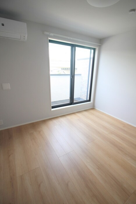 物件内観写真10　(居室)