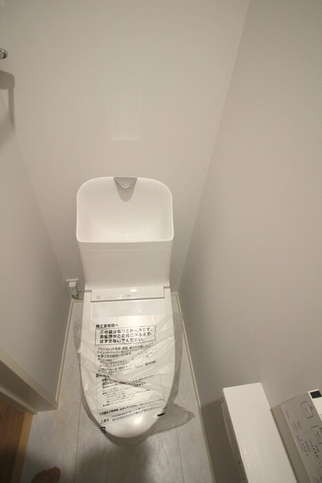 物件内観写真15　(トイレ)