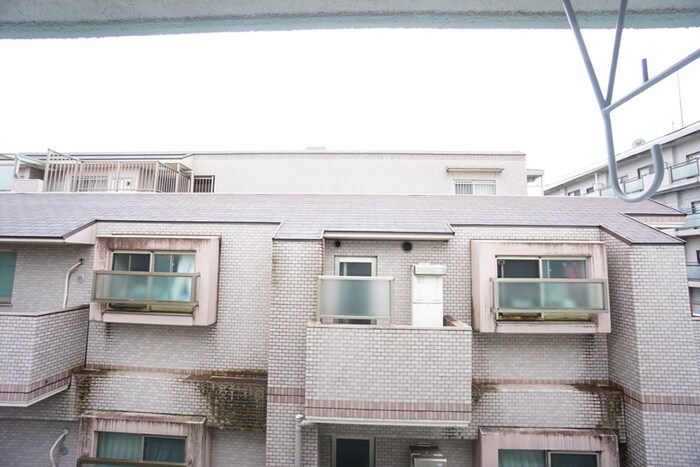 物件内観写真22　(室内からの展望)