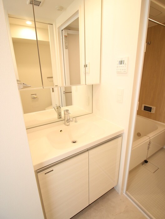 物件内観写真11　(洗面)