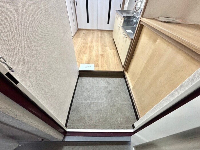 物件内観写真15　(玄関)