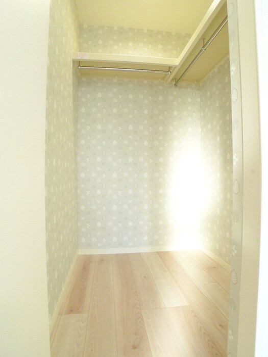 物件内観写真11　(収納)