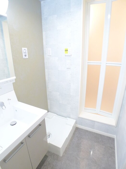 物件内観写真15　(洗濯機置場)