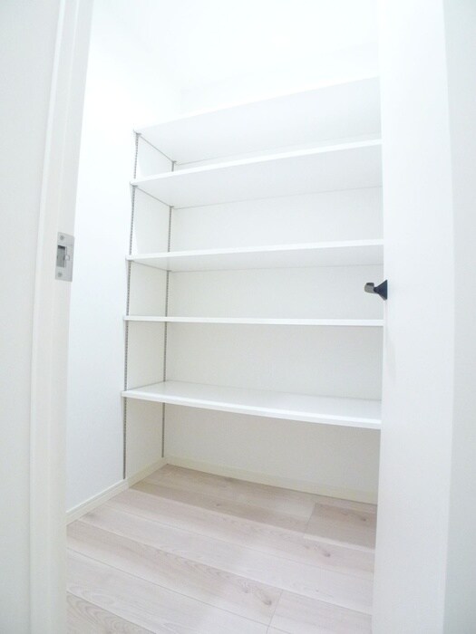 物件内観写真18　(靴箱)