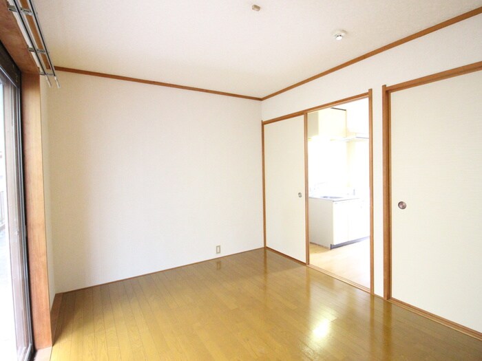 物件内観写真8　(居室)