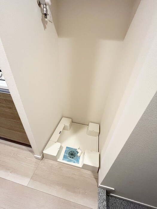 物件内観写真13　(洗濯機置場)