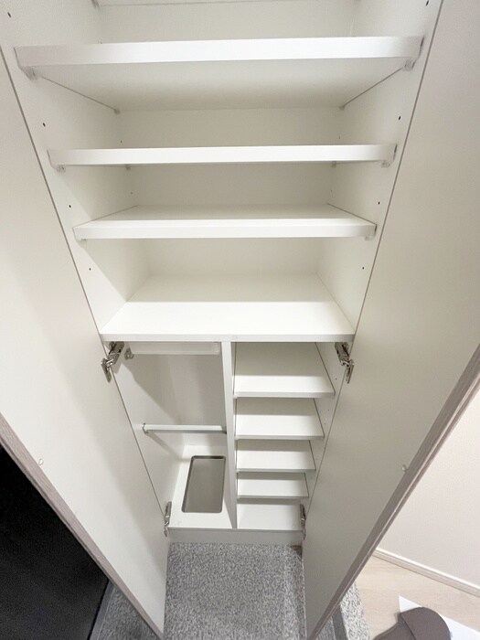 物件内観写真15　(靴箱)