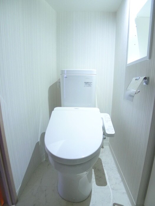 物件内観写真16　(トイレ)