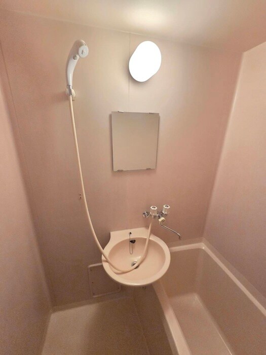 物件内観写真10　(洗面)