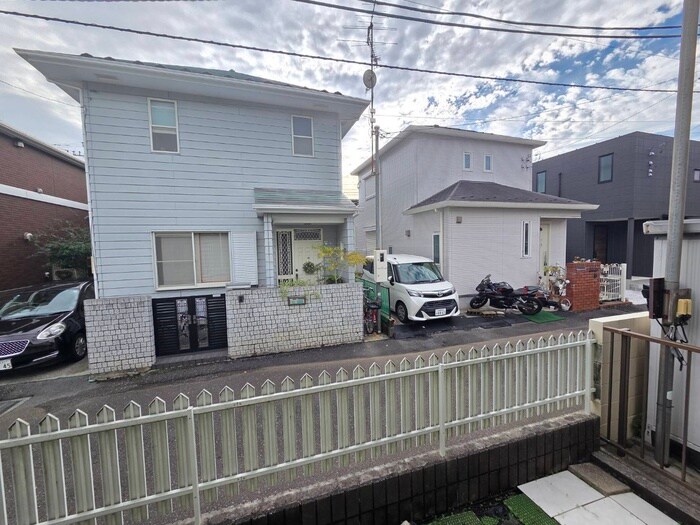 物件内観写真15　(室内からの展望)