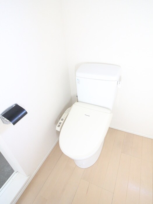 物件内観写真15　(トイレ)