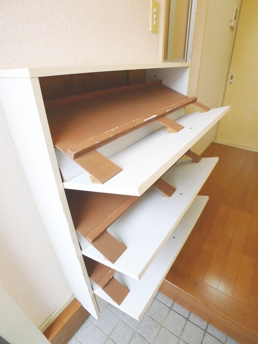 物件内観写真7　(靴箱)