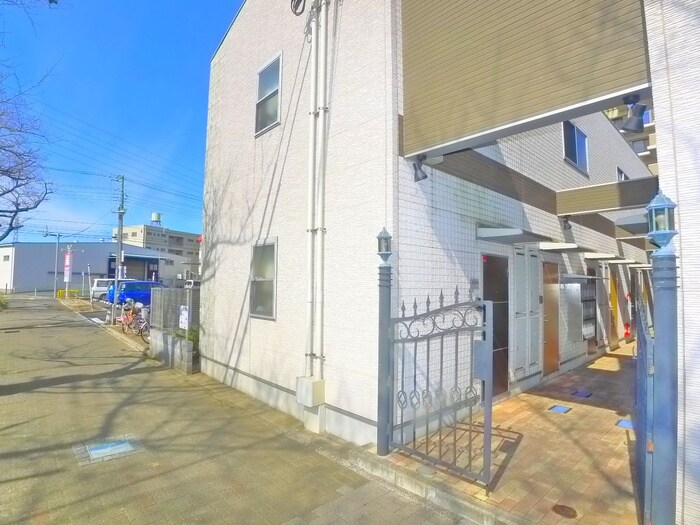 物件外観写真6　(周辺環境)