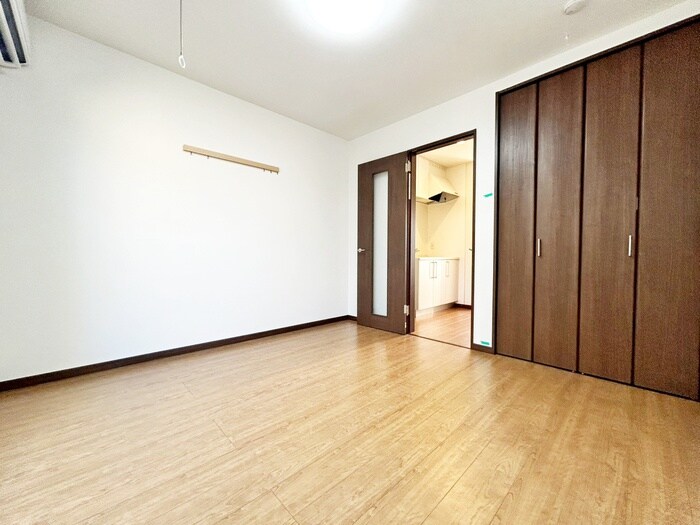 物件内観写真8　(居室)