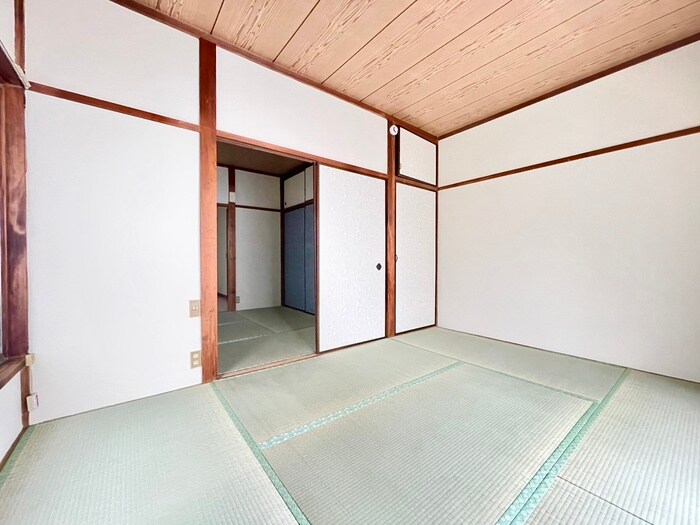 物件内観写真8　(居室)