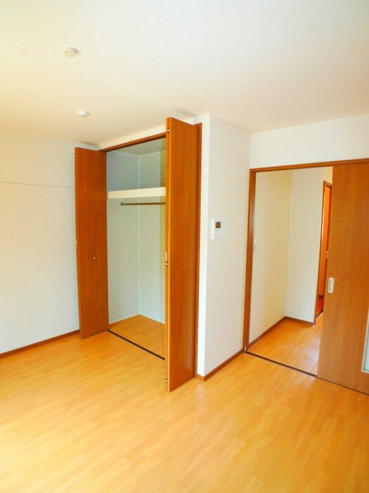 物件内観写真6　(居室)