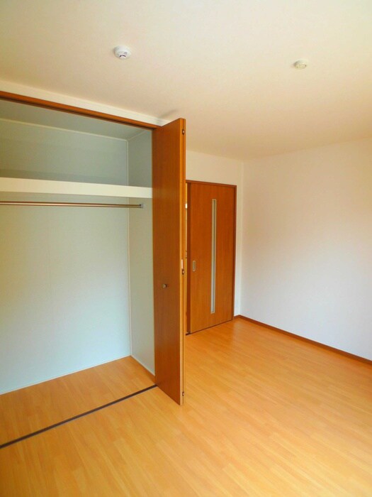 物件内観写真10　(居室)