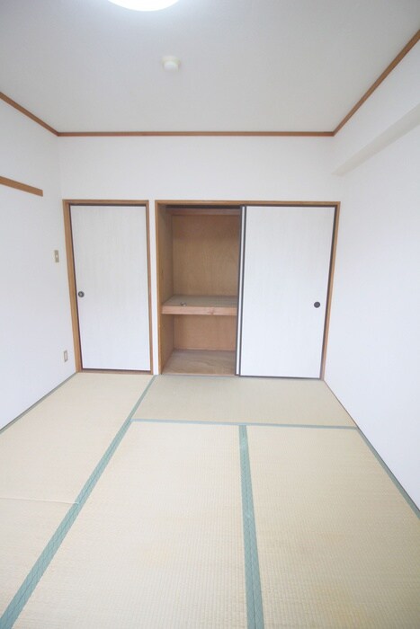 物件内観写真18　(居室)