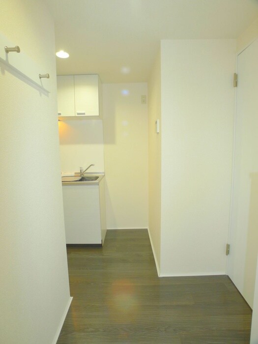 物件内観写真15　(廊下)