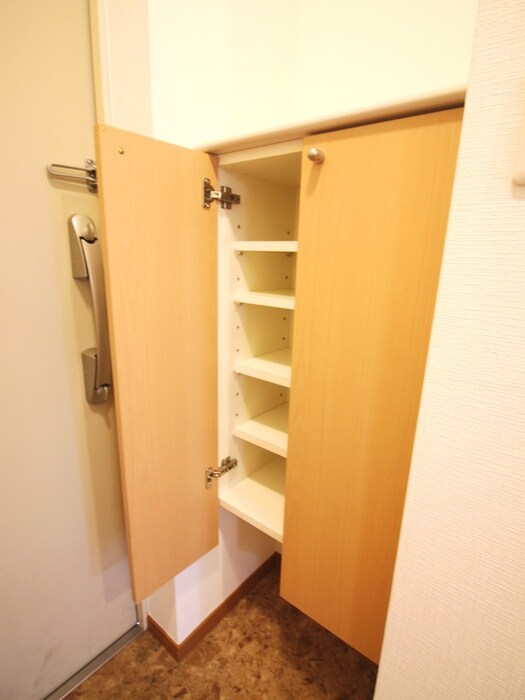 物件内観写真19　(靴箱)