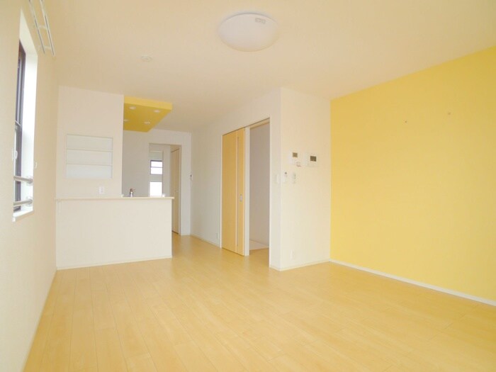 物件内観写真11　(居室)