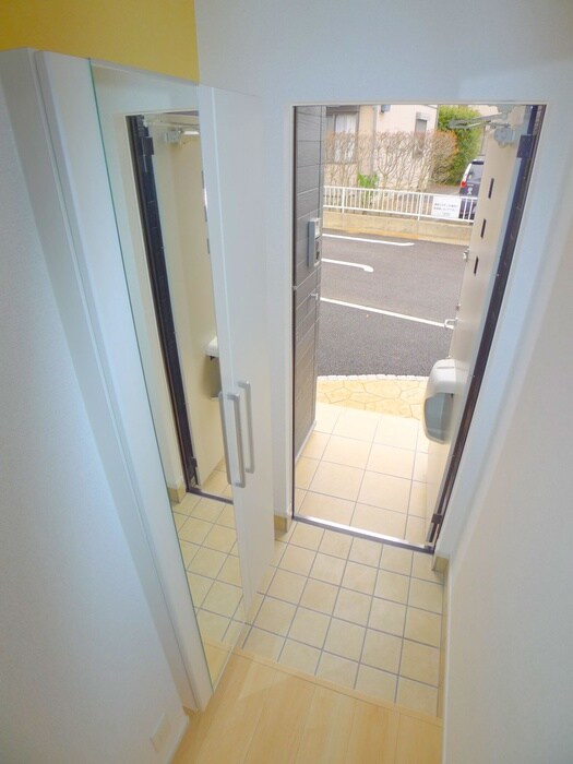 物件内観写真17　(靴箱)