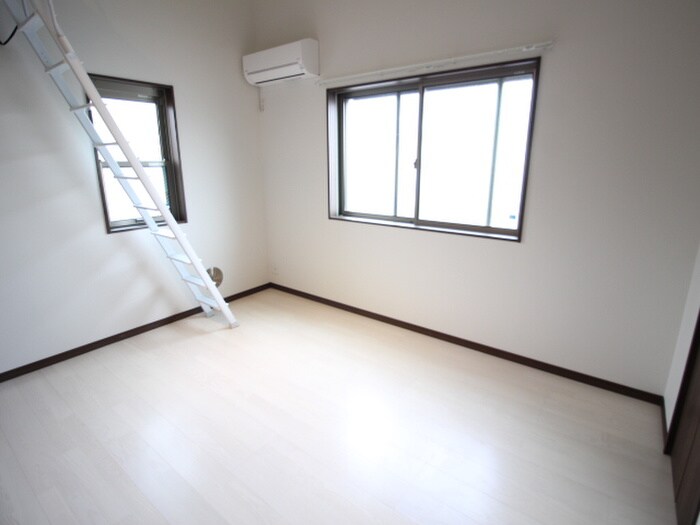 物件内観写真8　(居室)