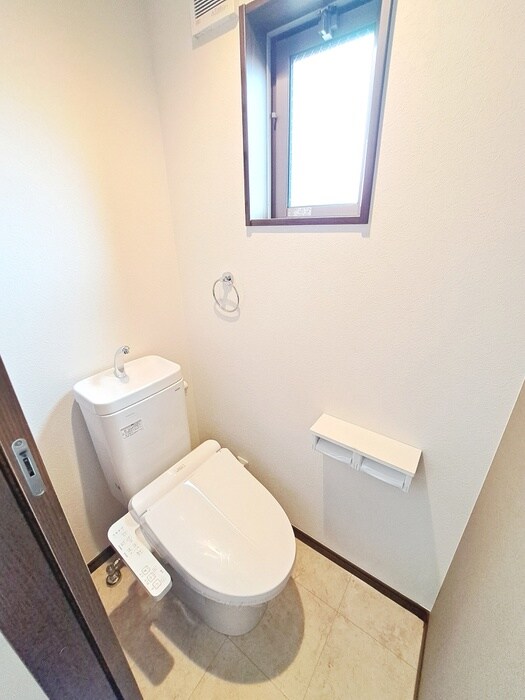 物件内観写真14　(トイレ)