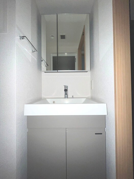 物件内観写真12　(洗面)