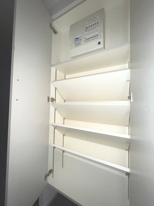 物件内観写真16　(靴箱)