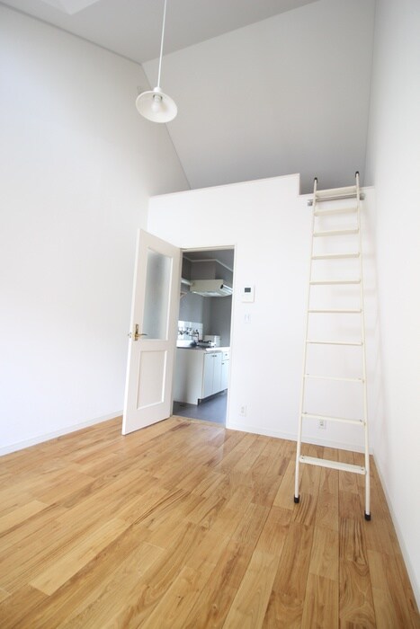 物件内観写真9　(居室)