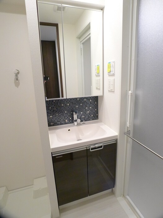 物件内観写真12　(洗面)