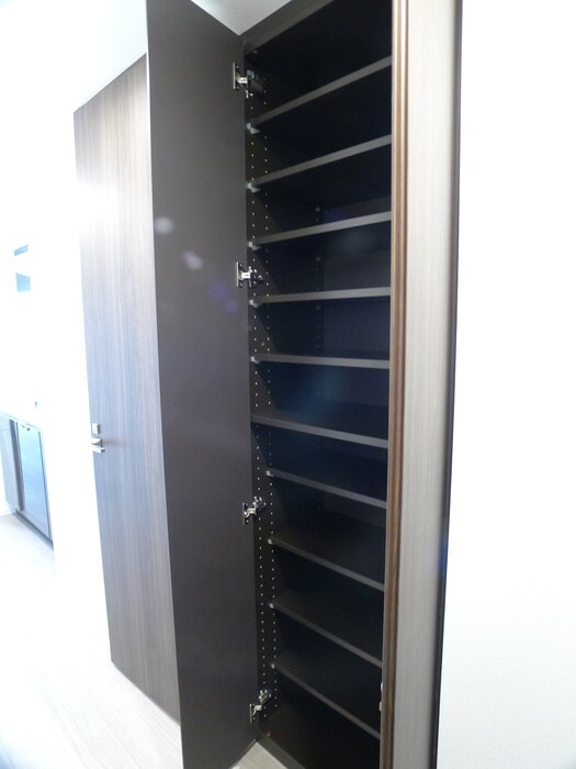 物件内観写真16　(靴箱)