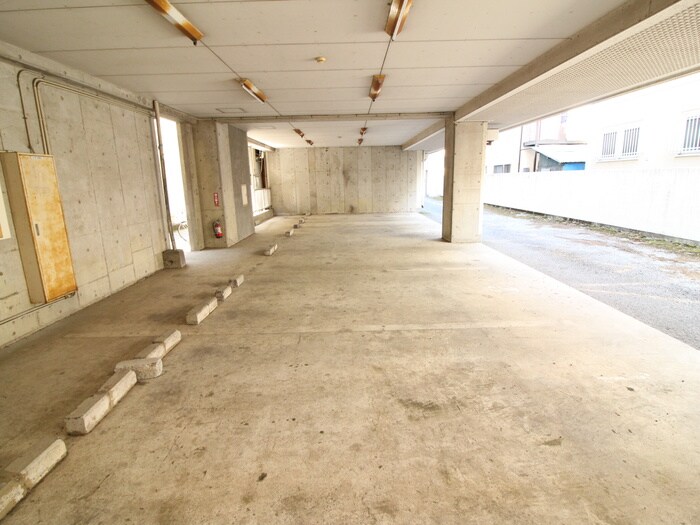 チェリ－ブロッサムの駐車場