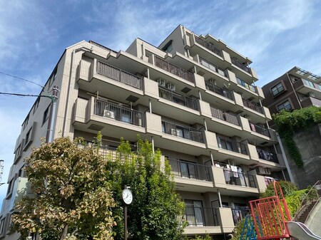 ﾗｲｵﾝｽﾞﾏﾝｼｮﾝ横浜鴨居（４０４）外観写真