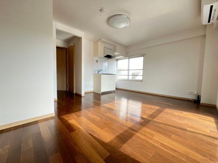 物件内観写真8　(居室)