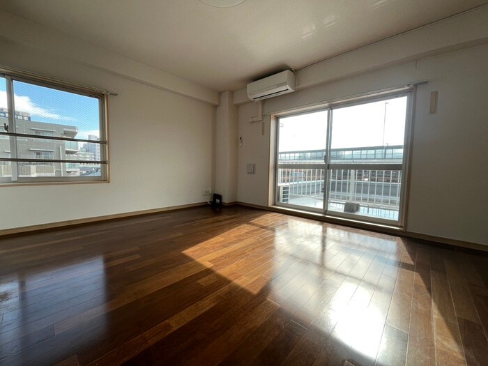 物件内観写真9　(居室)