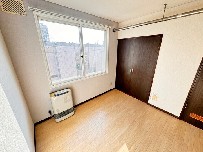 物件内観写真21　(居室)